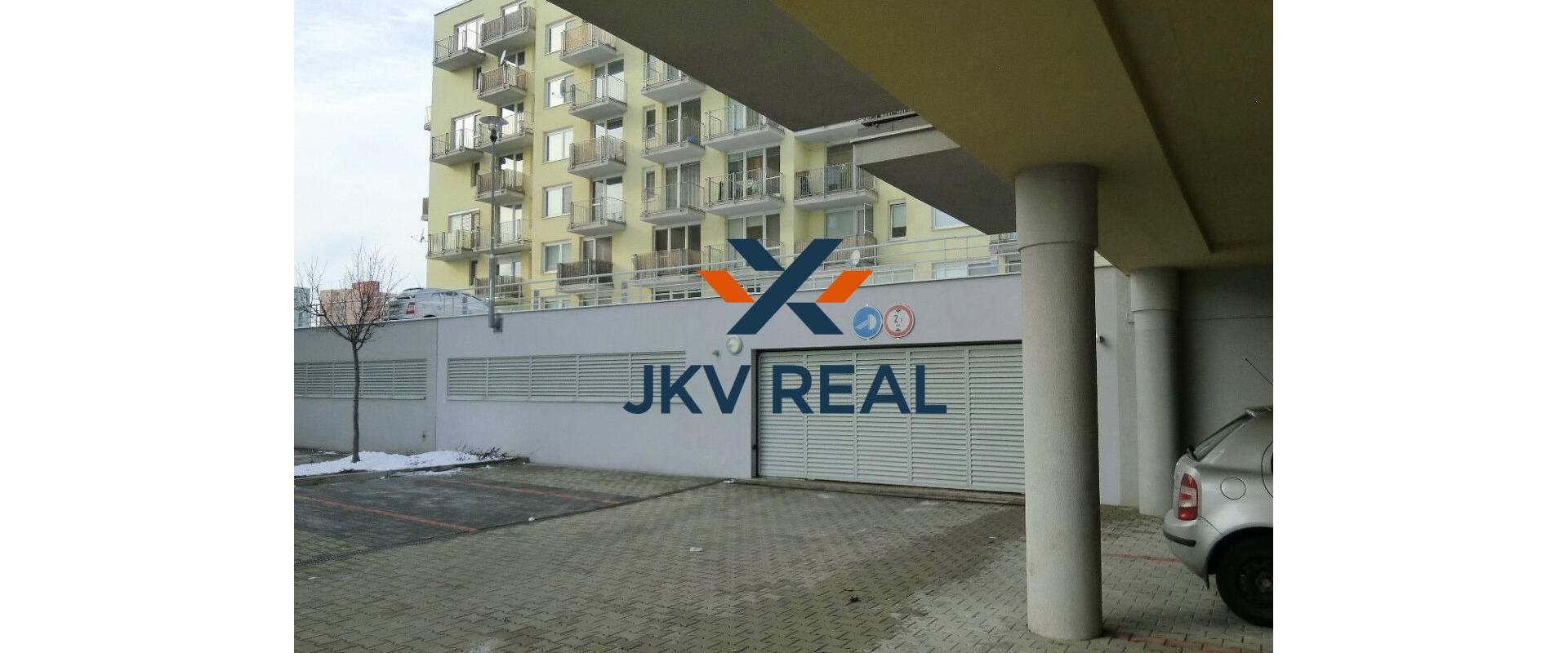 Prenájom 2 izbového bytu - v Bratislave