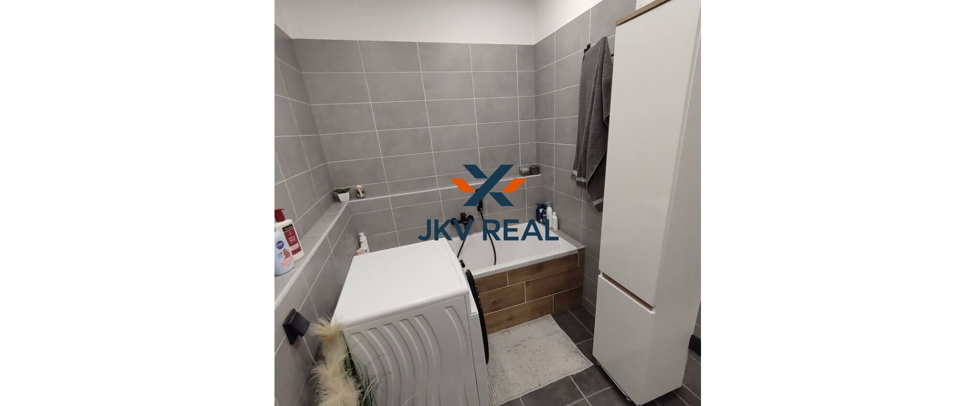 Na predaj zrekonštruovaný 3i byt v Ružinove.