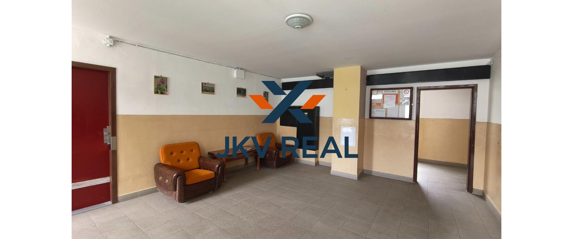 3.IZBOVÝ BYT S LOGIÓU  74m2 V NADŠTANDARDNOM PREVEDENÍ   PIEŠŤANY