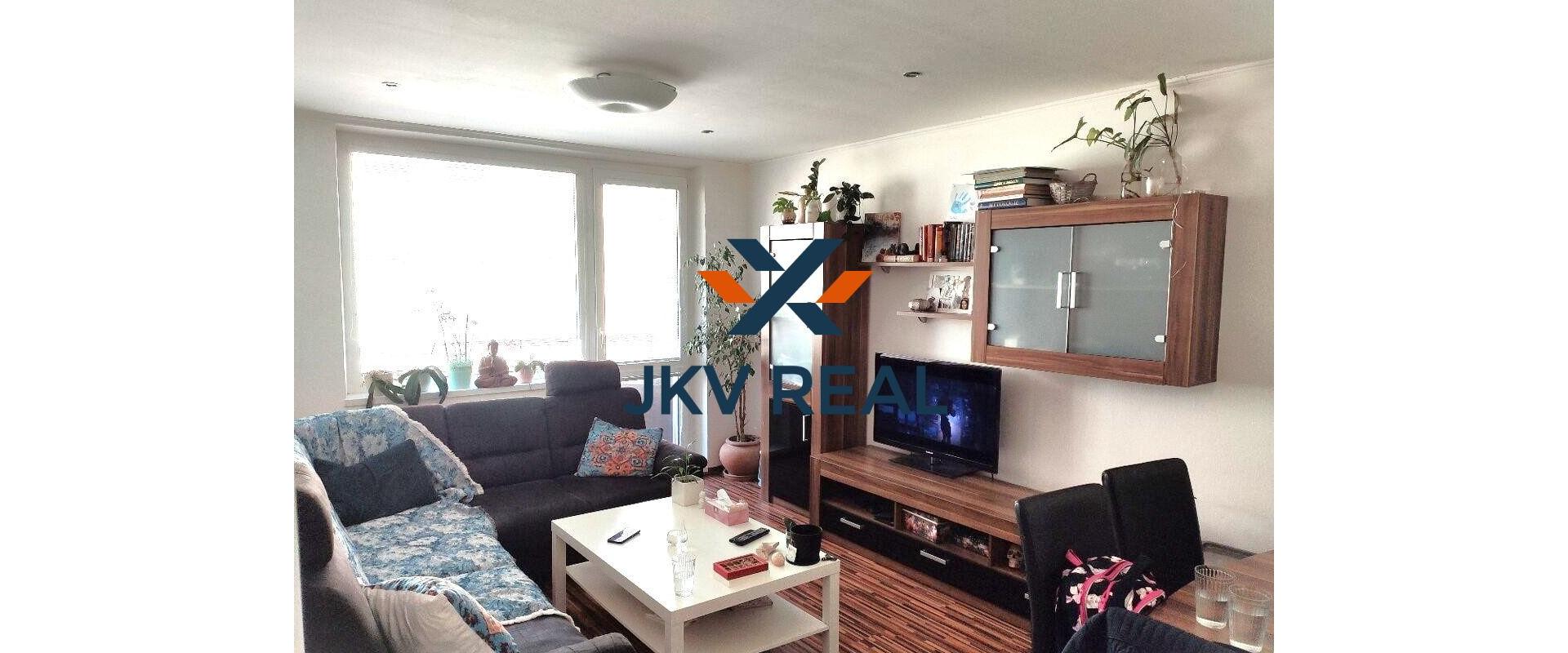 JKV REAL Vám ponúka pekný, priestranný 3 izbový byt na predaj v Centre Malaciek