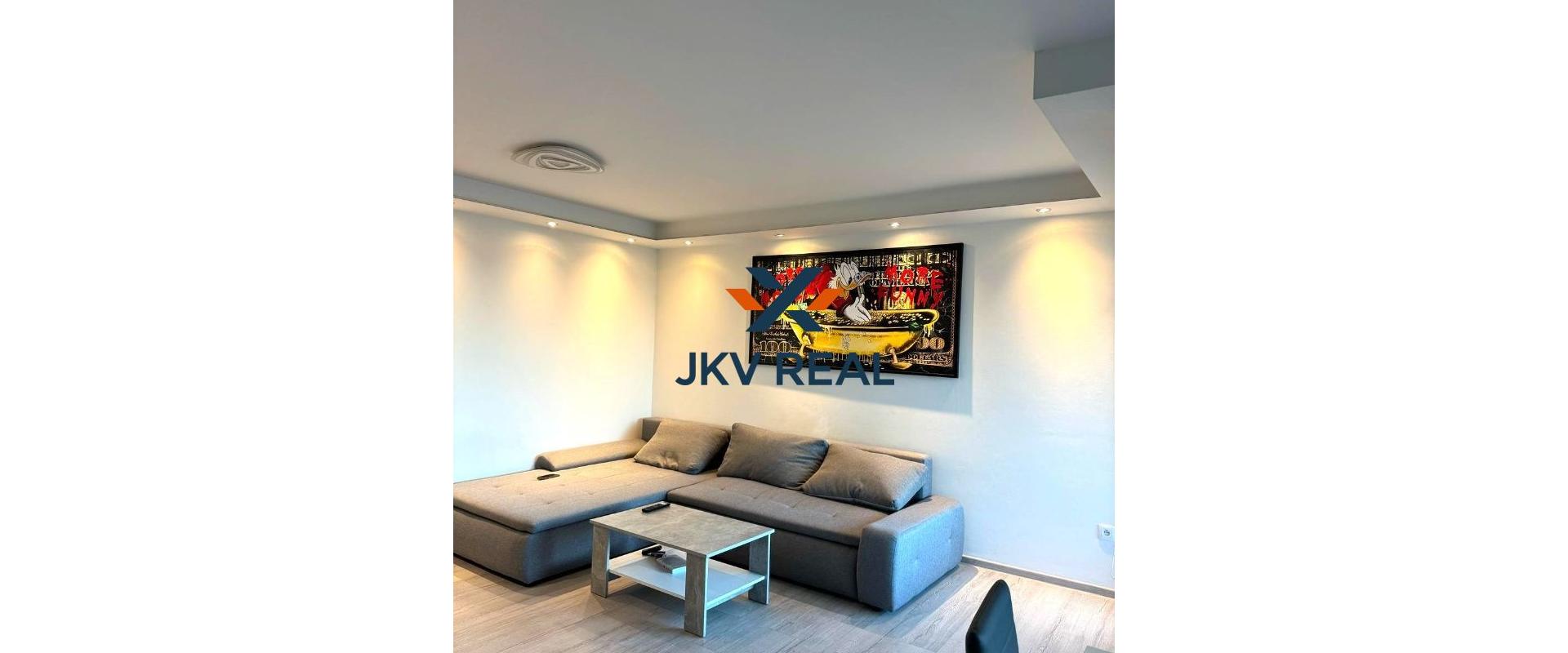 Moderný4 izbový byt so záhradkou