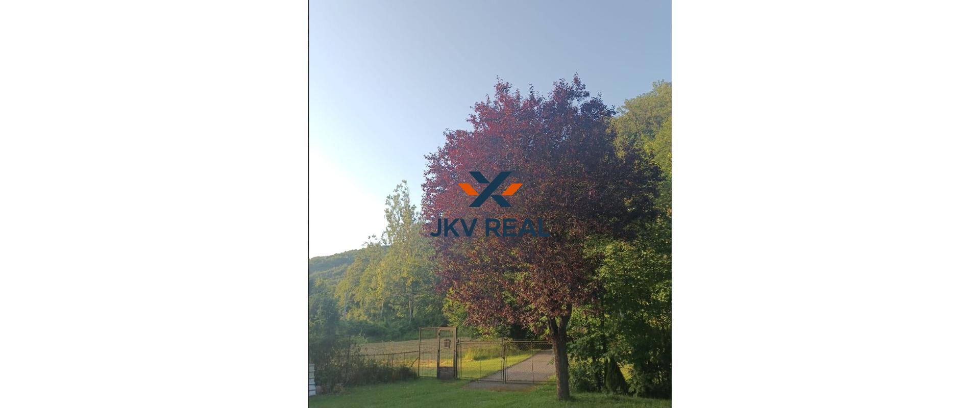 Na predaj rodinný dom s veľkým pozemkom