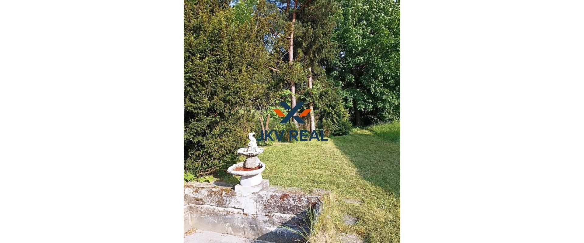 Na predaj rodinný dom s veľkým pozemkom