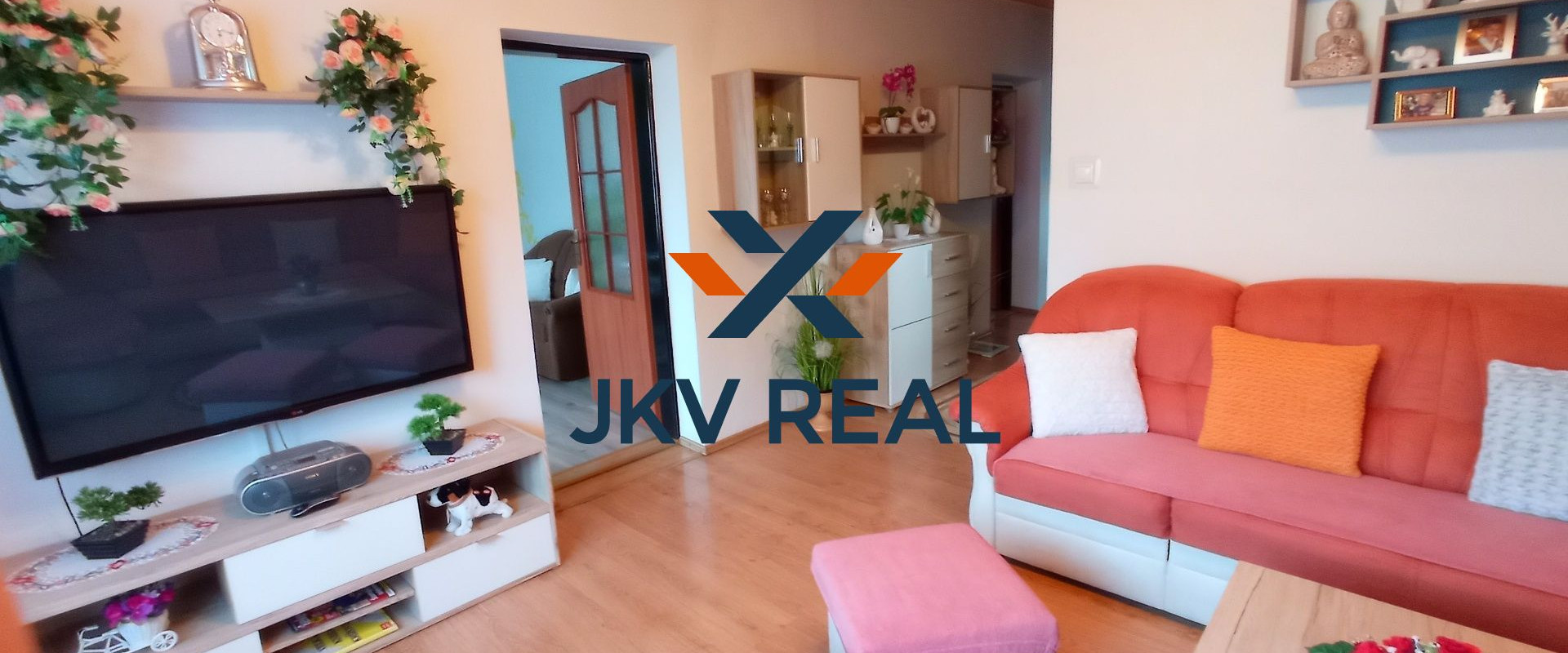 PREDANÉ ! JKV REAL ponúka na predaj 5-izbový dvojpodlažný rodinný dom s veľkou záhradou v obci Malé Leváre.