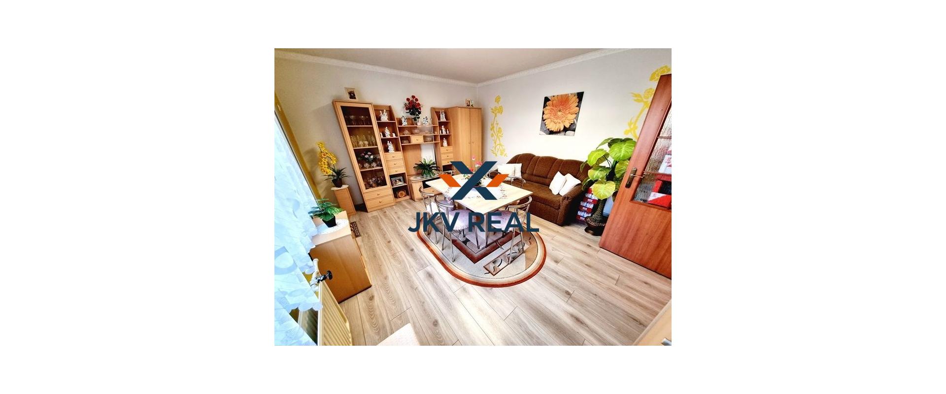 PREDANÉ ! JKV REAL ponúka na predaj 5-izbový dvojpodlažný rodinný dom s veľkou záhradou v obci Malé Leváre.