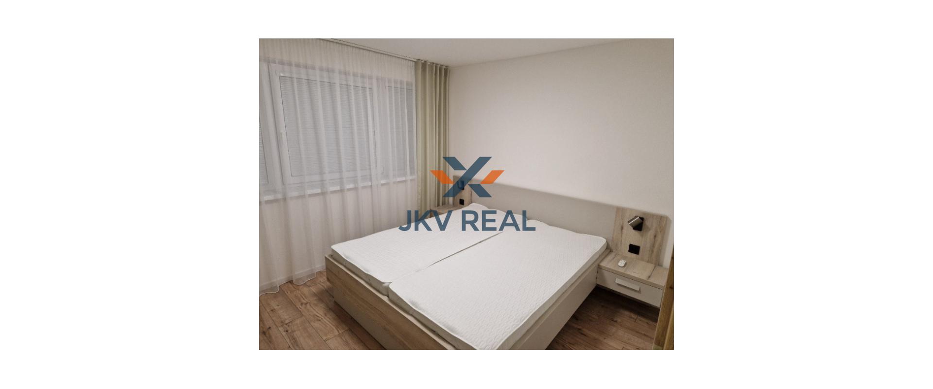 Na prenájom: Kompletne zariadený 2-izbový byt v novostavbe „Pri Synagóge“ – centrum Trnava