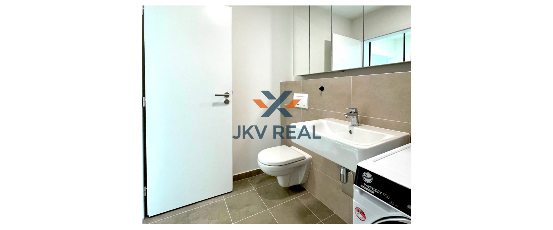 Na prenájom 1 izbový byt v Bratislave časť Petržalka Labutia ul