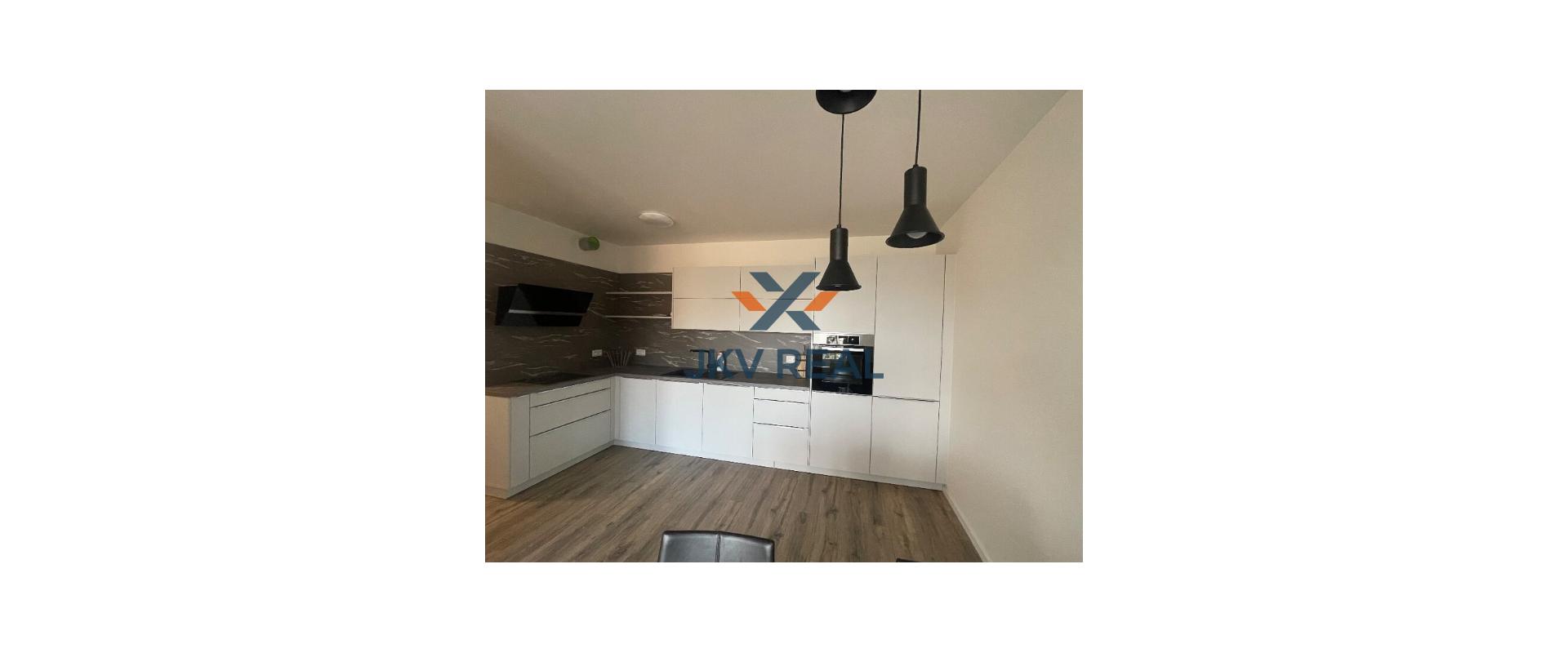 Na prenájom 3 izbový byt v Bratislave časť Lamač