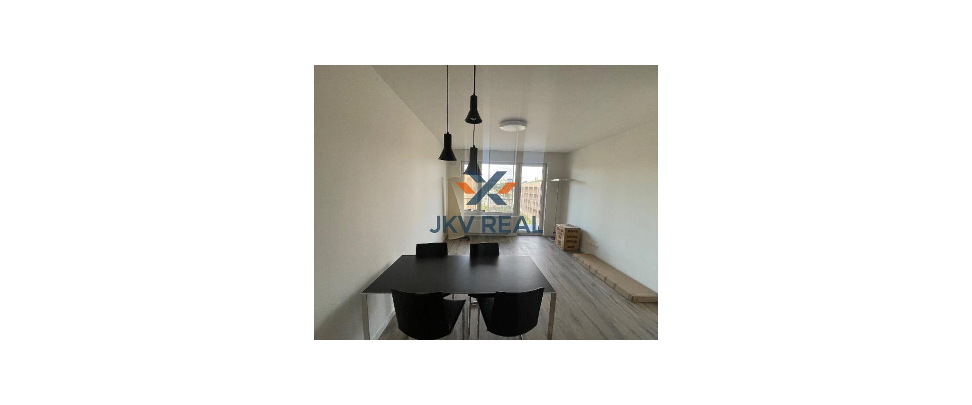 Na prenájom 3 izbový byt v Bratislave časť Lamač