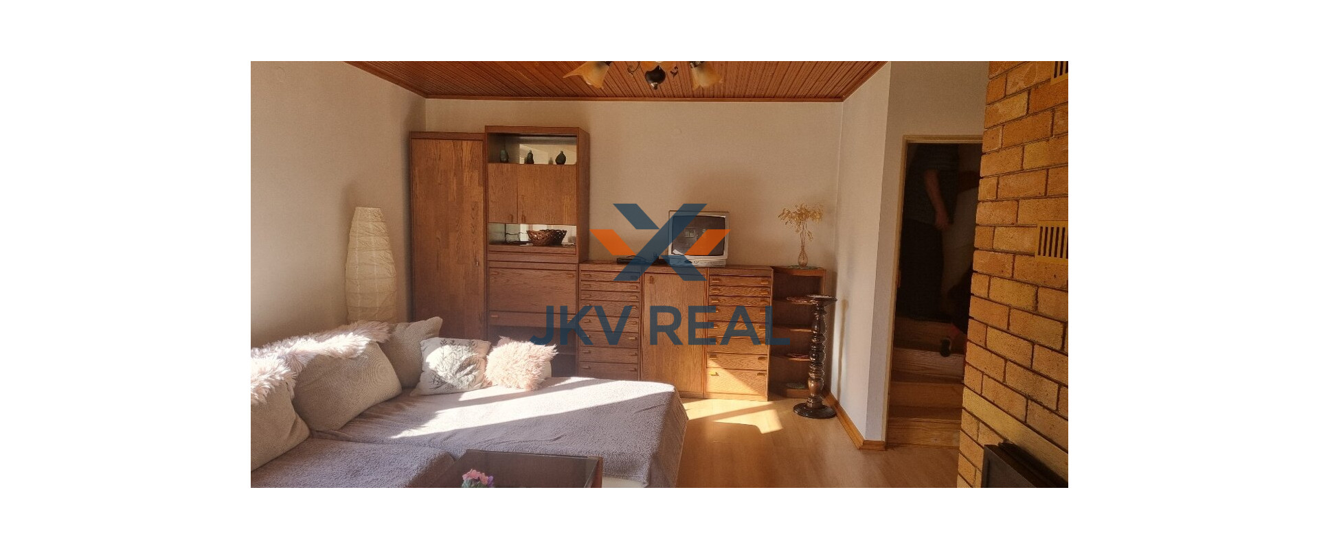 Na predaj rekreačná chata s veľkým pozemkom.