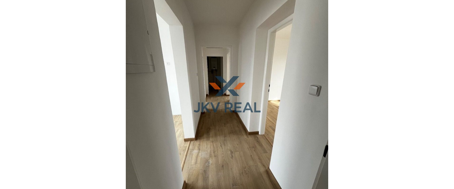 Priestranný 4 izbový byt po čiastočnej rekonštrukcií!