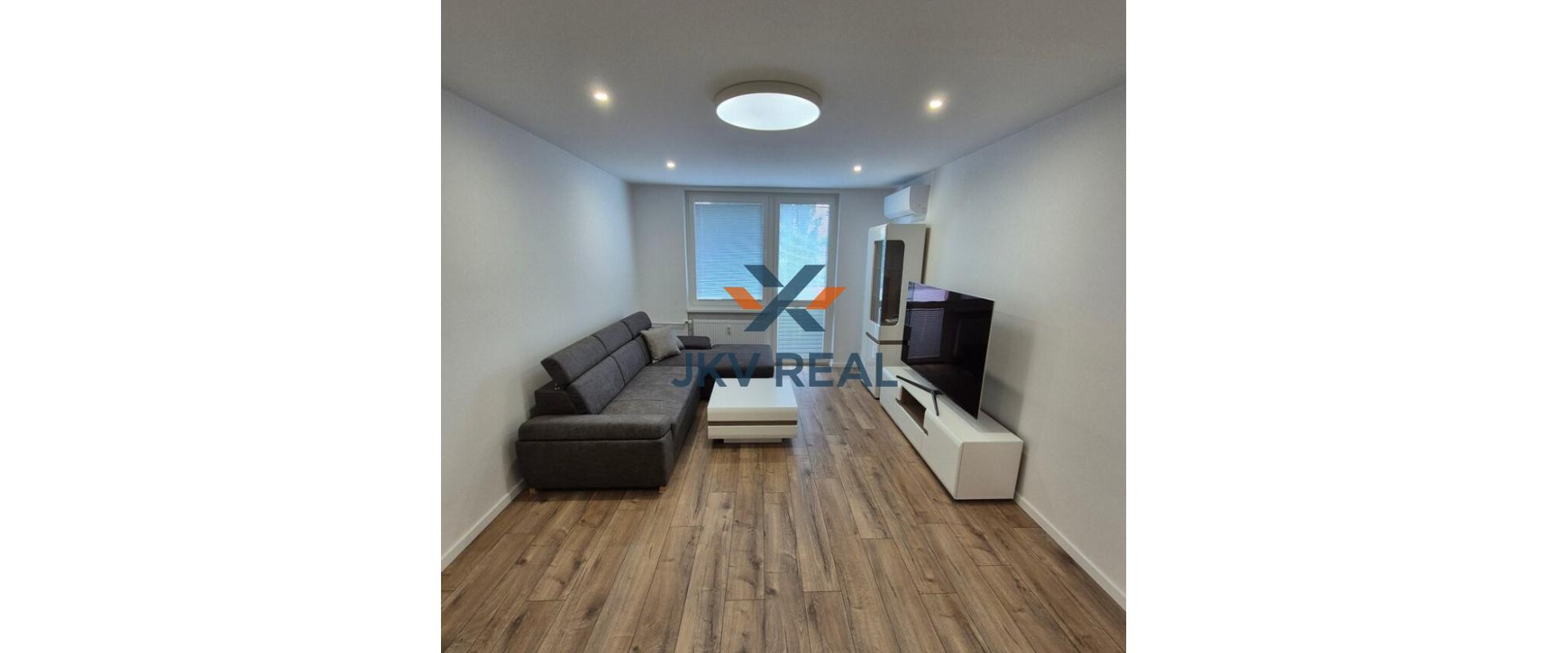 Na prenájom: Priestranný 2-izbový byt v Ružinove, ul. Andreja Mráza