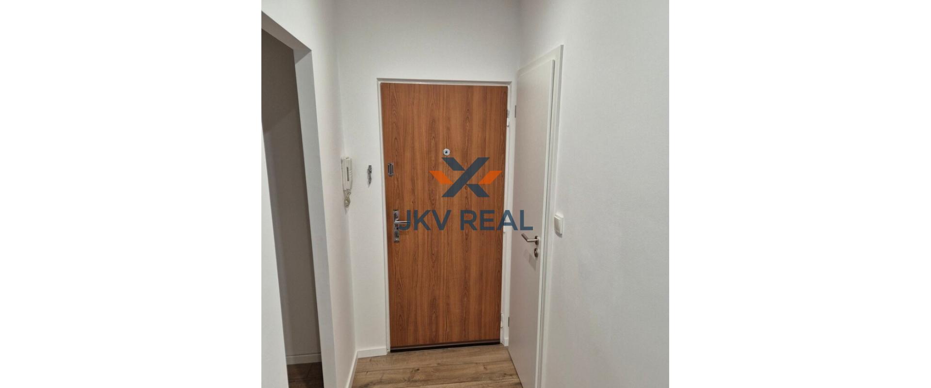 Na prenájom: Priestranný 2-izbový byt v Ružinove, ul. Andreja Mráza