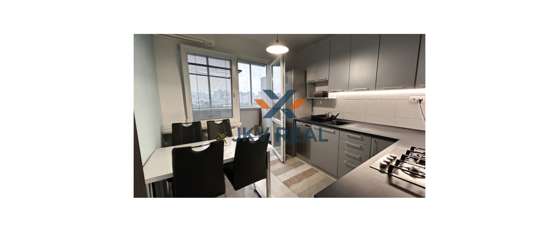 REZERVOVANÝ - Na predaj 4 izbový byt v Petržalke na Bzovickej ulici