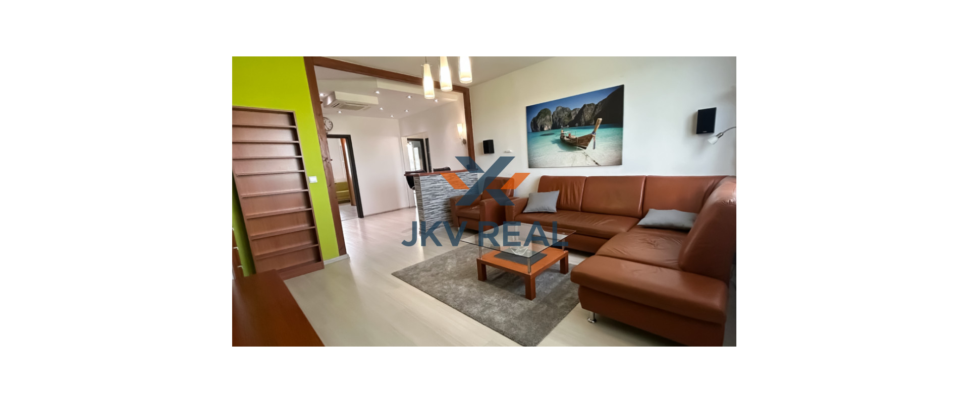 REZERVOVANÝ - Na predaj 4 izbový byt v Petržalke na Bzovickej ulici