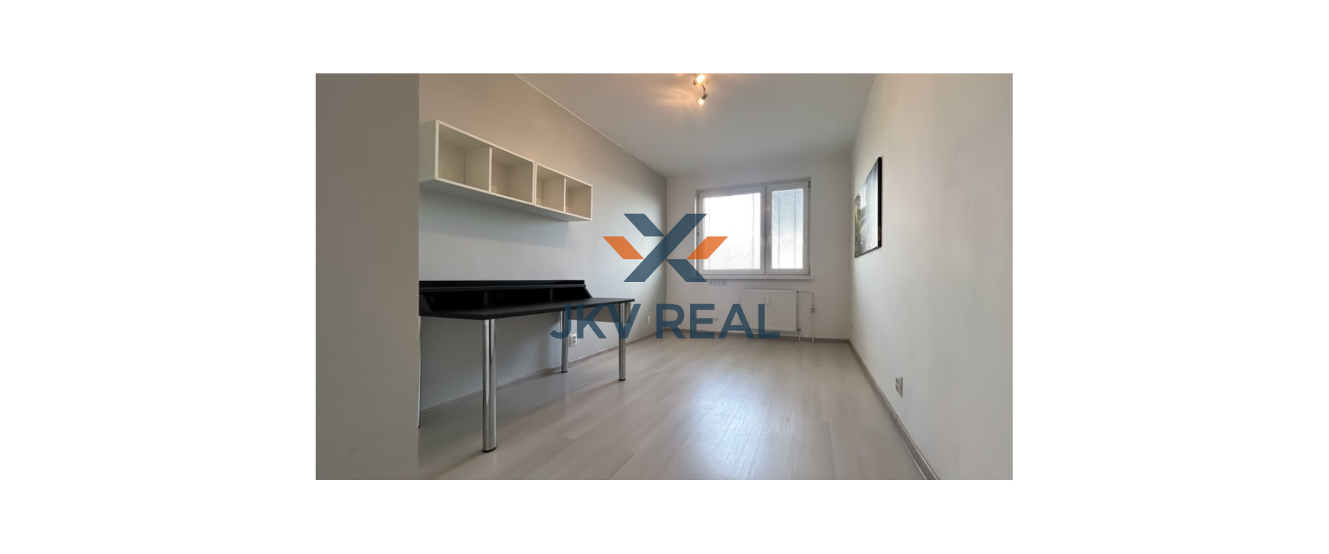 REZERVOVANÝ - Na predaj 4 izbový byt v Petržalke na Bzovickej ulici