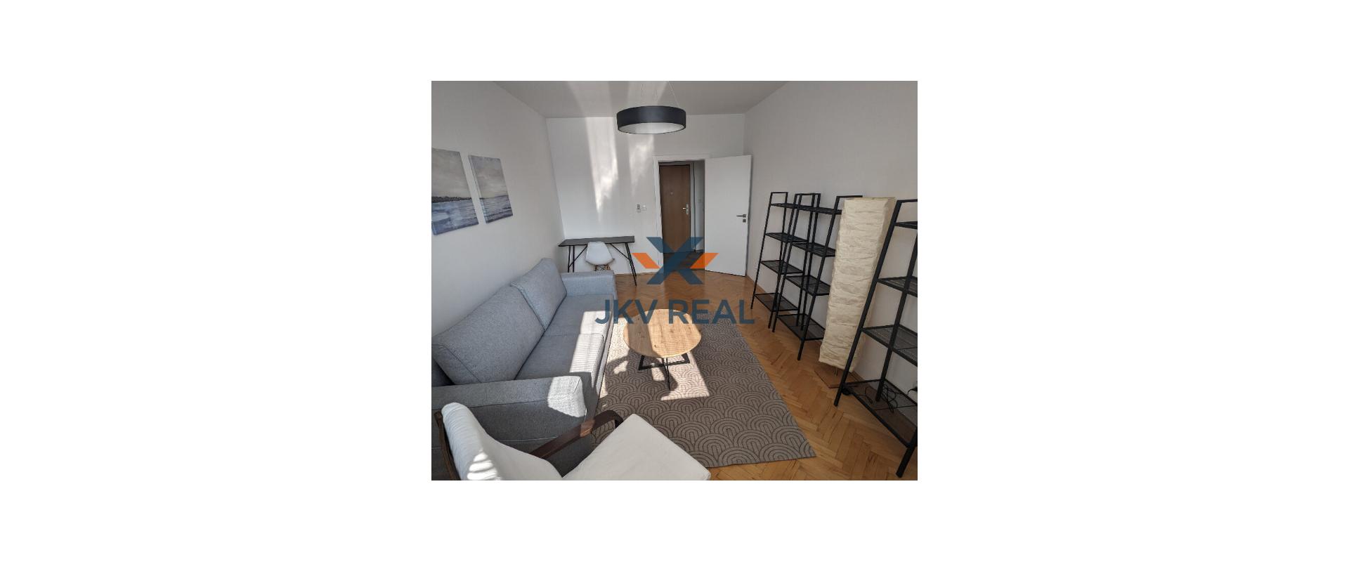 Na prenájom 2 izbový byt v Starom meste na Bukureštskej ulici