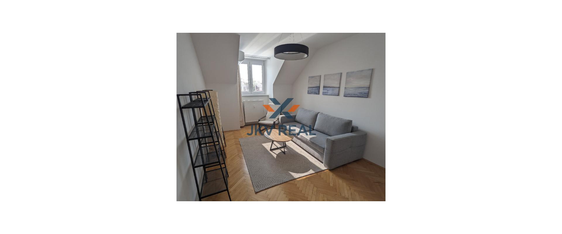 Na prenájom 2 izbový byt v Starom meste na Bukureštskej ulici