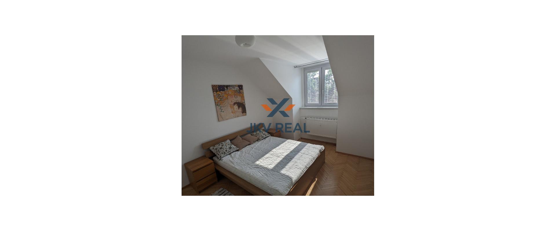 Na prenájom 2 izbový byt v Starom meste na Bukureštskej ulici