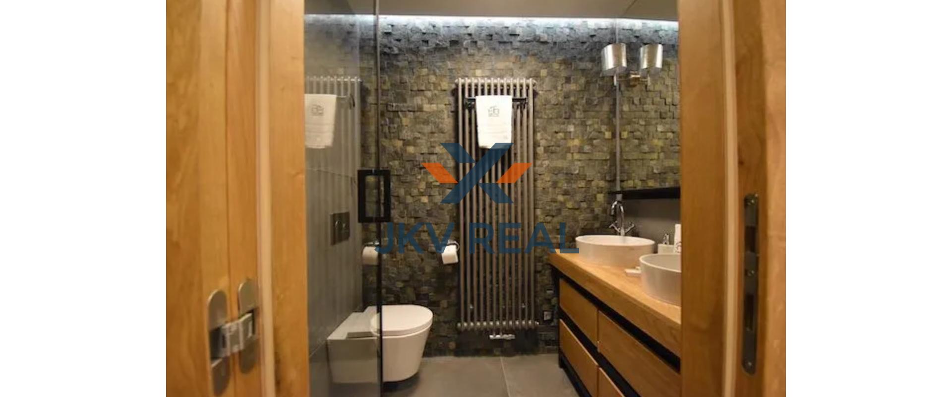 JKVreal ponúka na predaj nadštandardný apartmán v prestížnom rezorte Hrebienok Resort II – priamo v srdci Starého Smokovca