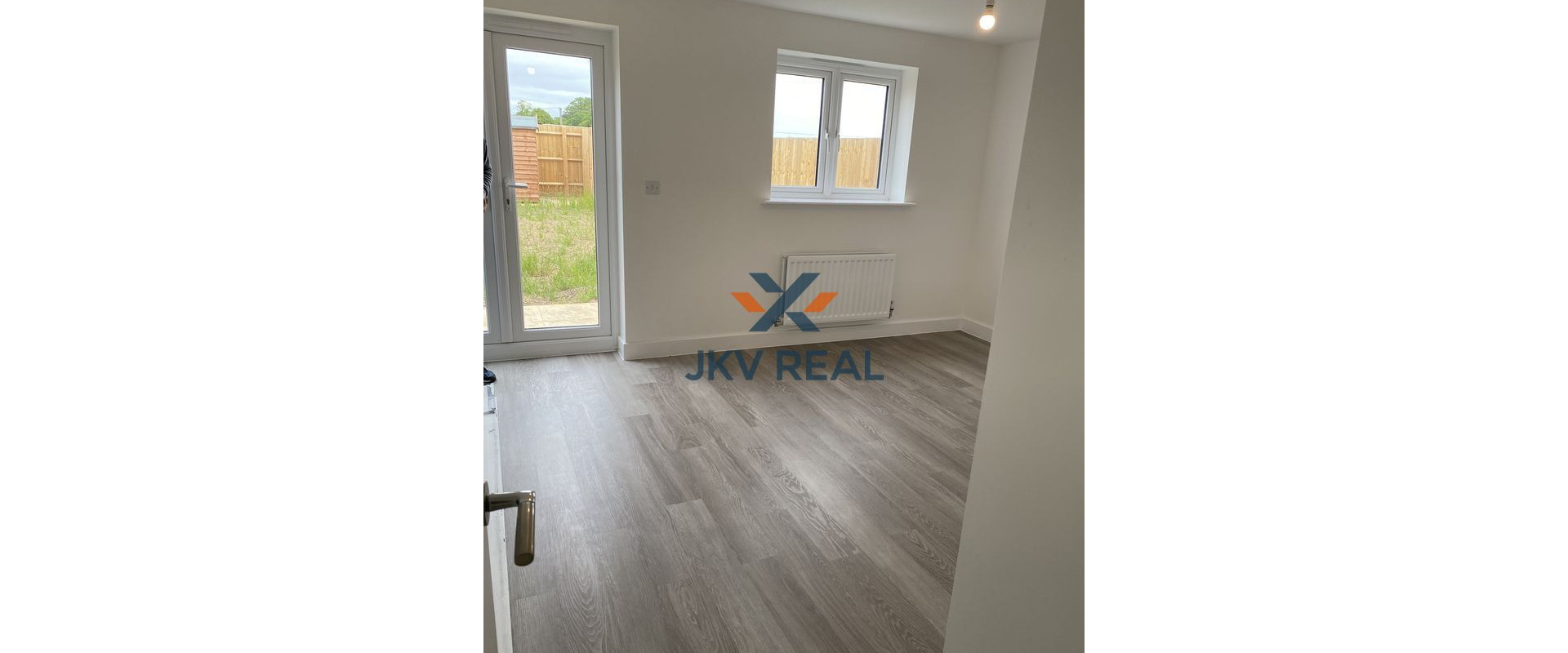 JKVreal ponúka na predaj kompletne zrekonštruovaný 3-izbový byt na Majerníkovej ulici – Bratislava, Karlova Ves