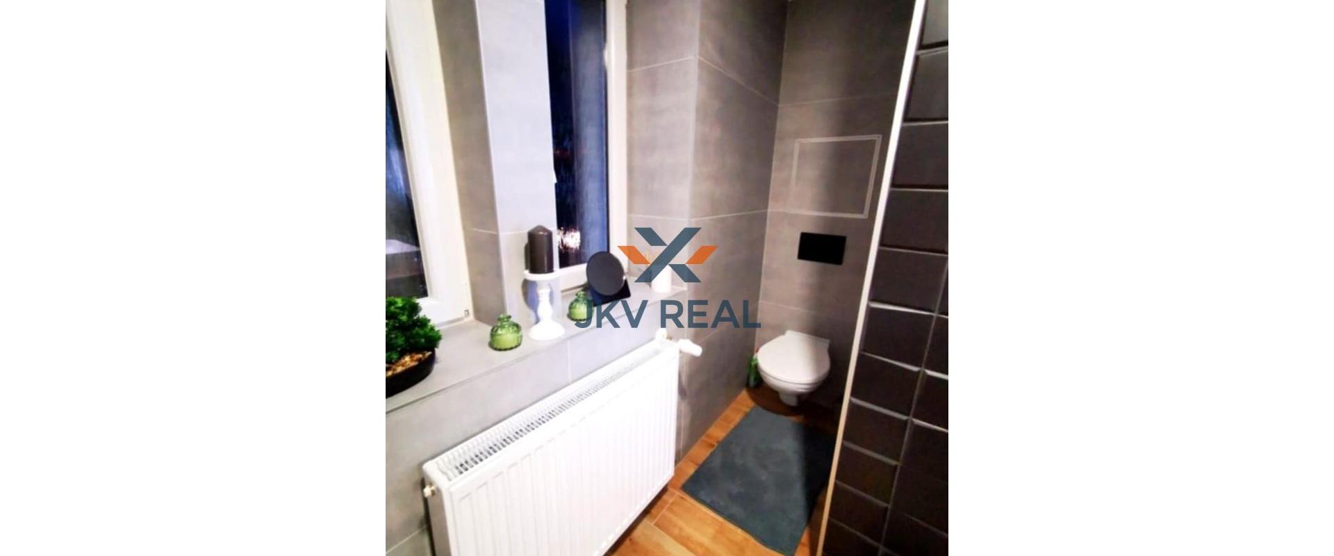 Nadherný luxusný 2 a pol izb. byt na prenájom v centre PD