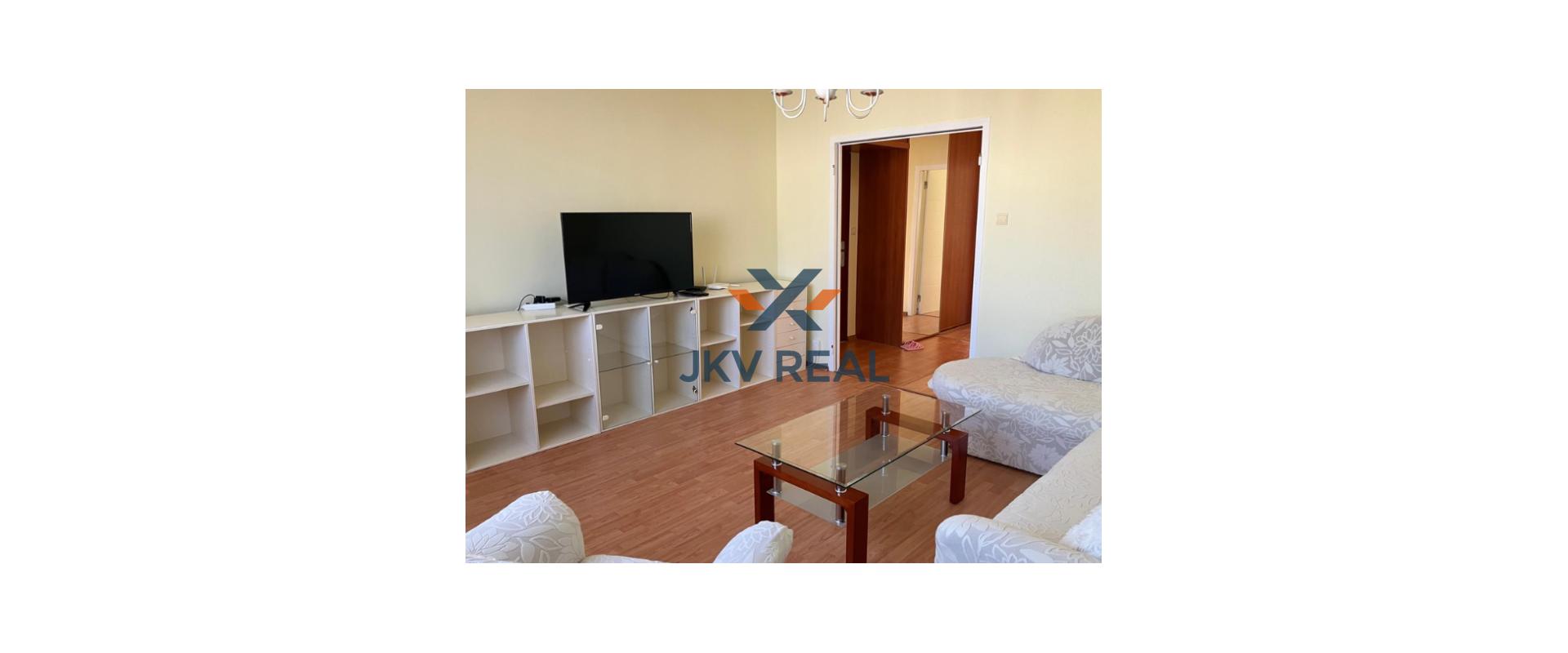 Na prenájom 4 izbový byt v Petržalke na Ambroseho ulici