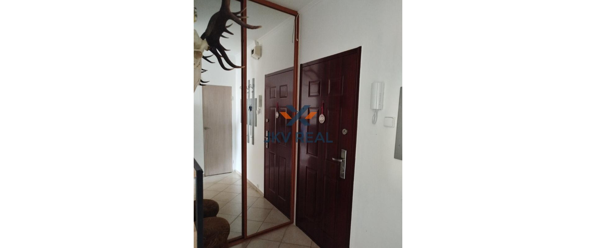 Predám priestranný 2,5-izbový byt na sídlisku Mier, Spišská Nová Ves