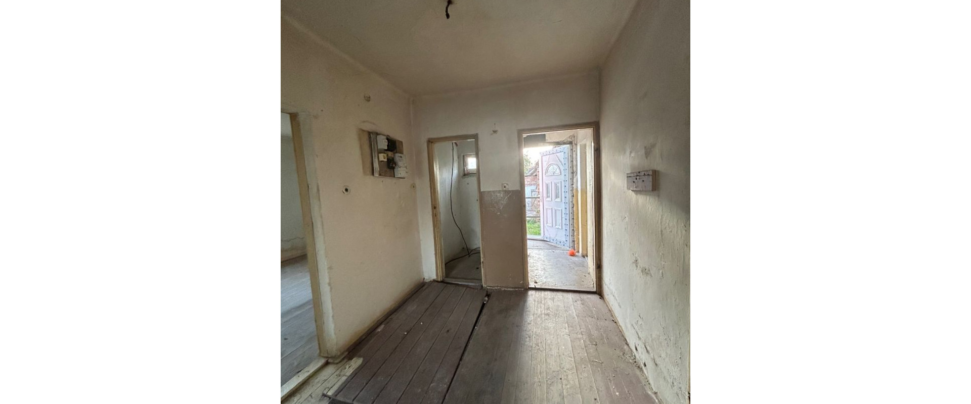 NA PREDAJ RODINNÝ DOM V SENCI