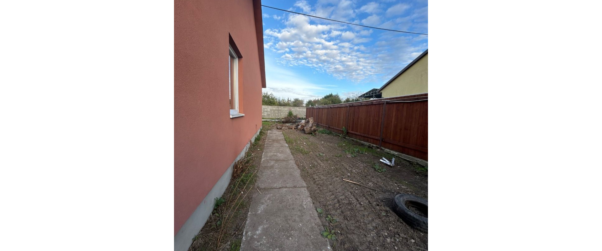 NA PREDAJ RODINNÝ DOM V SENCI