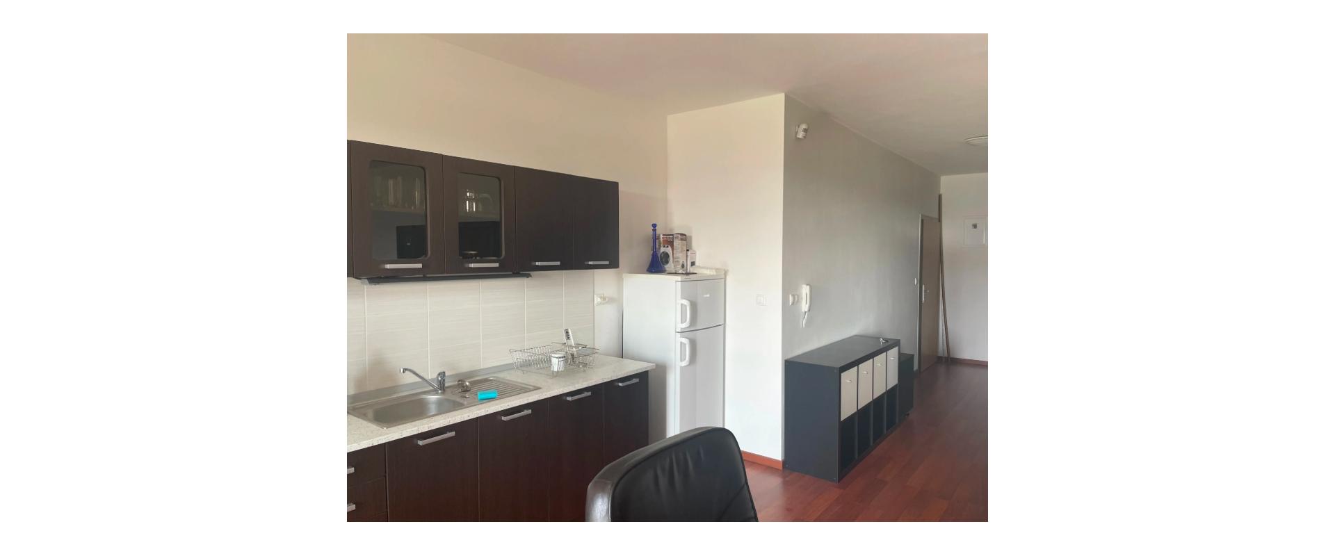 Na prenájom slnečný 2-izbový byt Nové Mesto na ulici Klenová