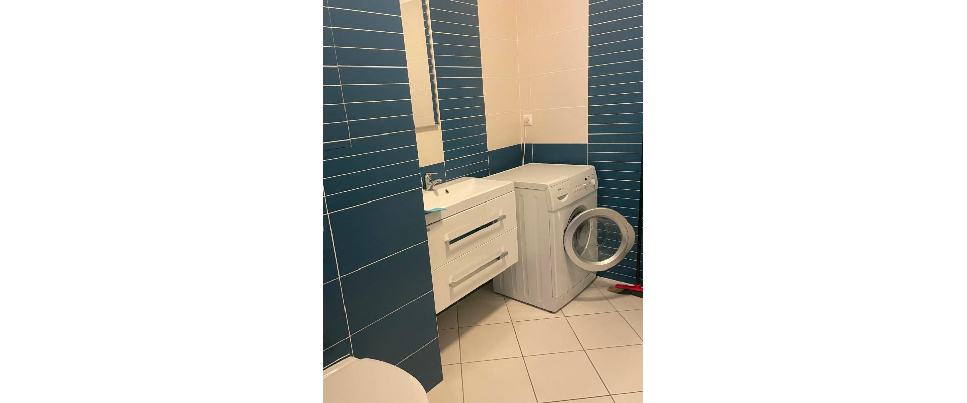 Na prenájom slnečný 2-izbový byt Nové Mesto na ulici Klenová