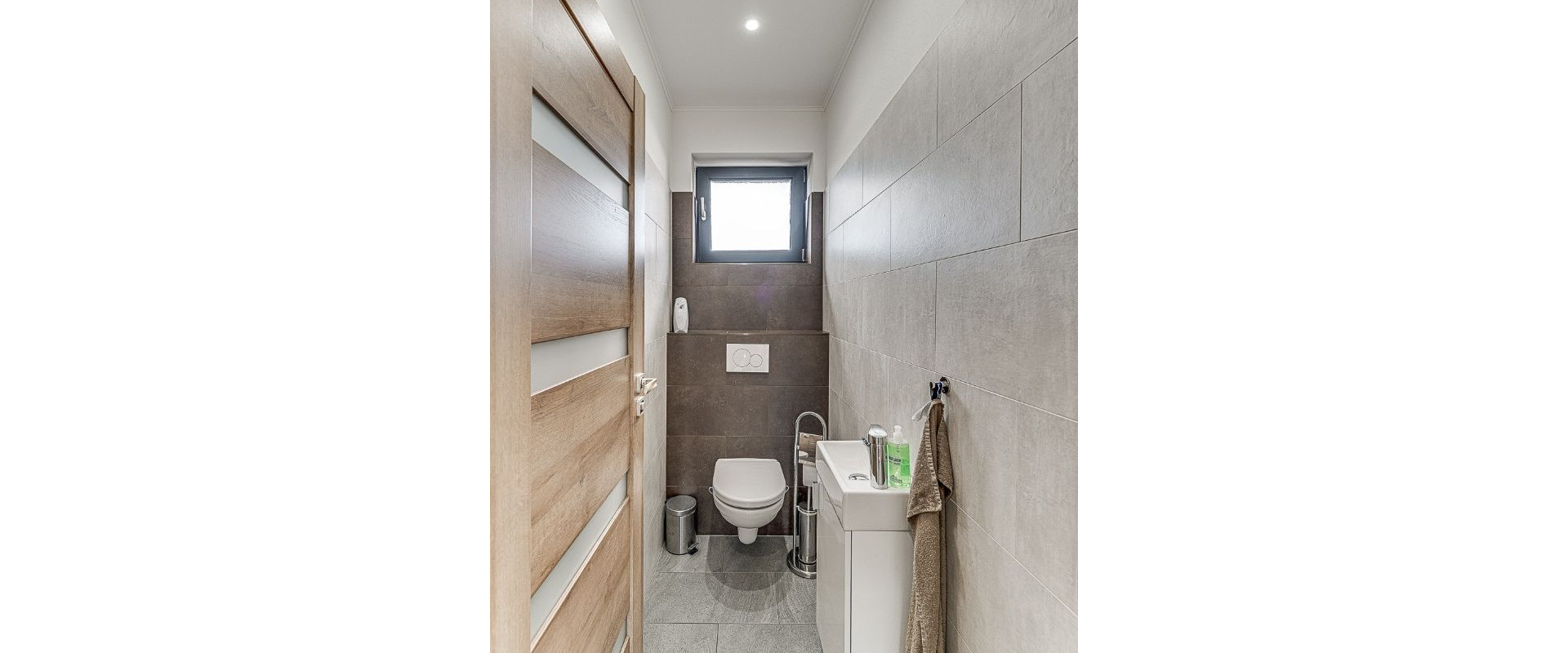 Moderný 5-izbový rodinný dom + bazén a altánok | Veľké Úľany