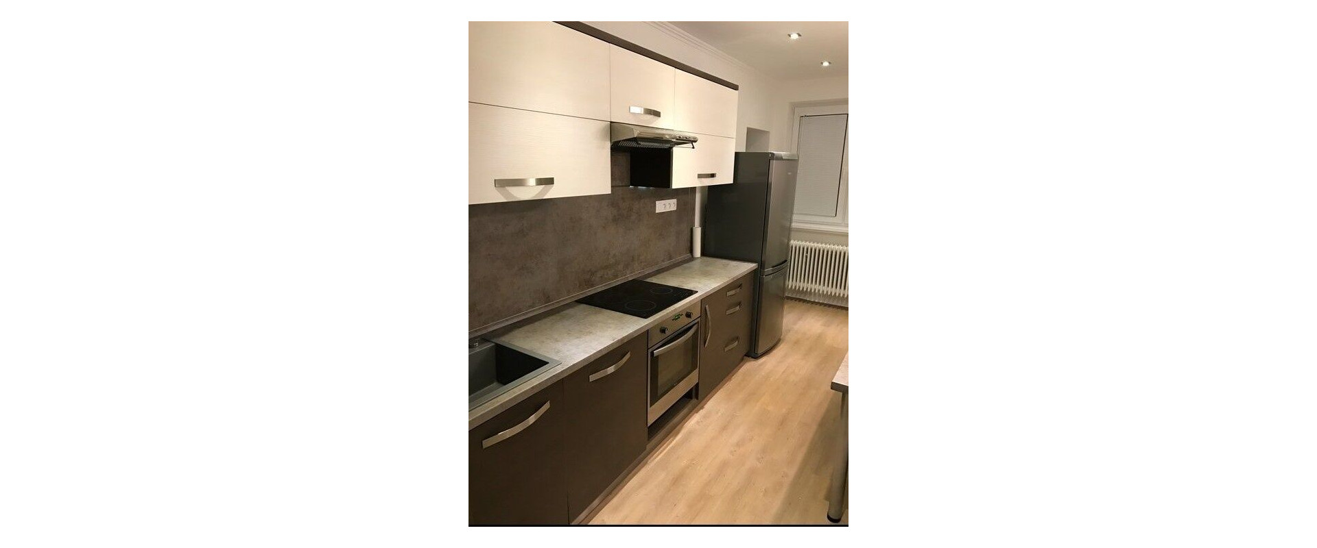 NA PREDAJ Priestranný 3-izbový byt so ZÁHRADOU, GARÁŽOU a VLASTNÝM KÚRENÍM v Galante