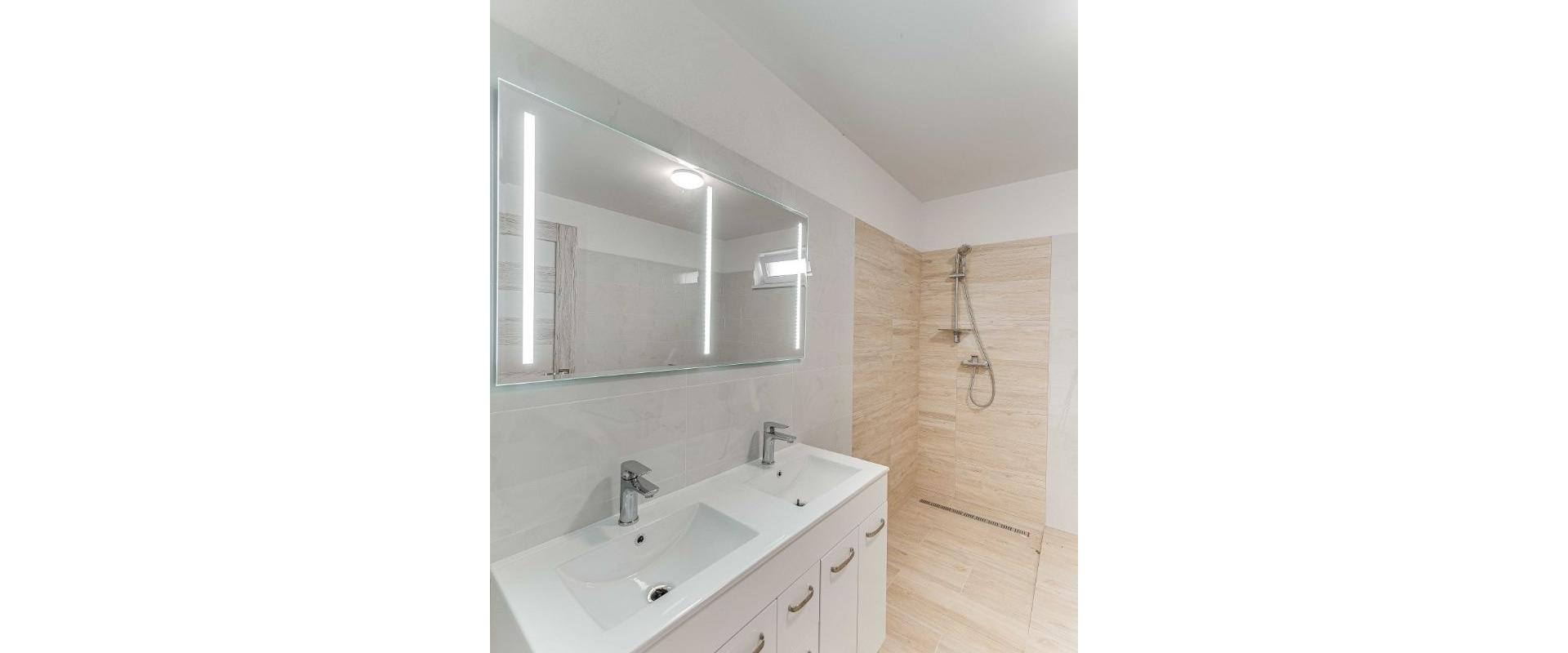 Investujte do kvality života: Novostavba č:2 v Bošanoch s kompletnou občianskou vybavenosťou!