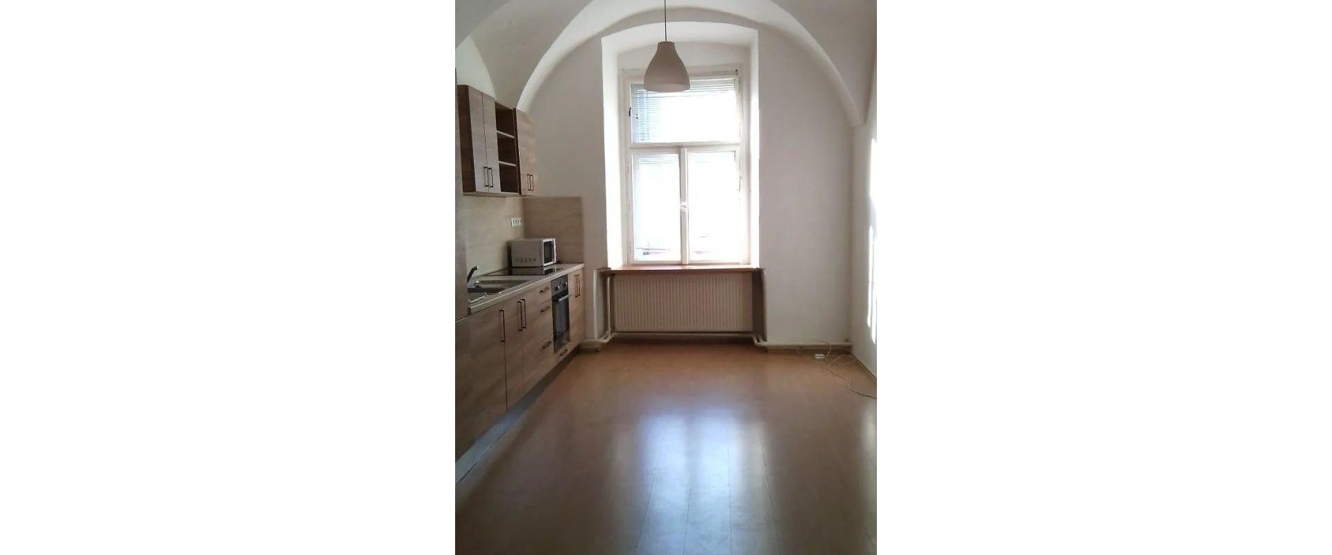 Prenájom 2-izbového bytu priamo v centre