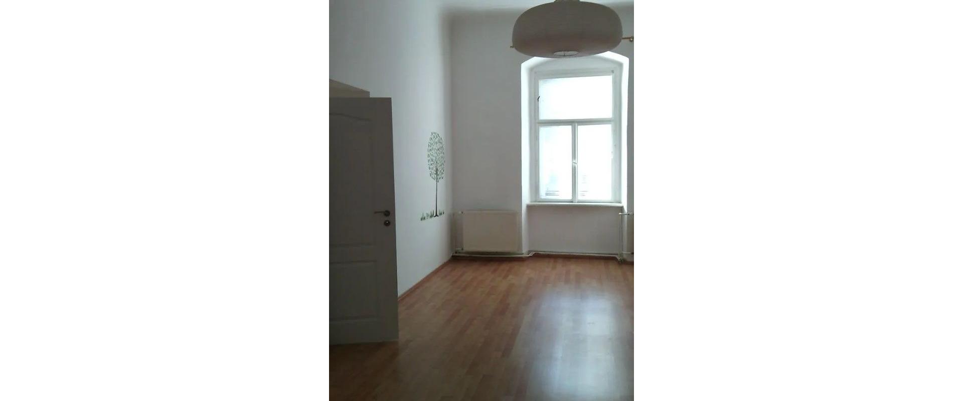 Prenájom 2-izbového bytu priamo v centre