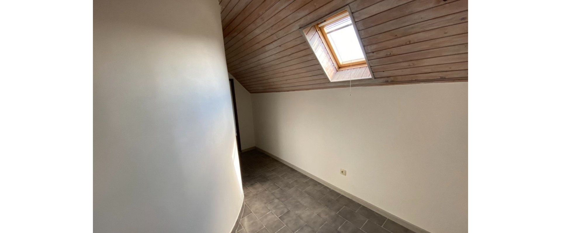 Na predaj priestranný 4-izbový byt s rozlohou 103,7 m²