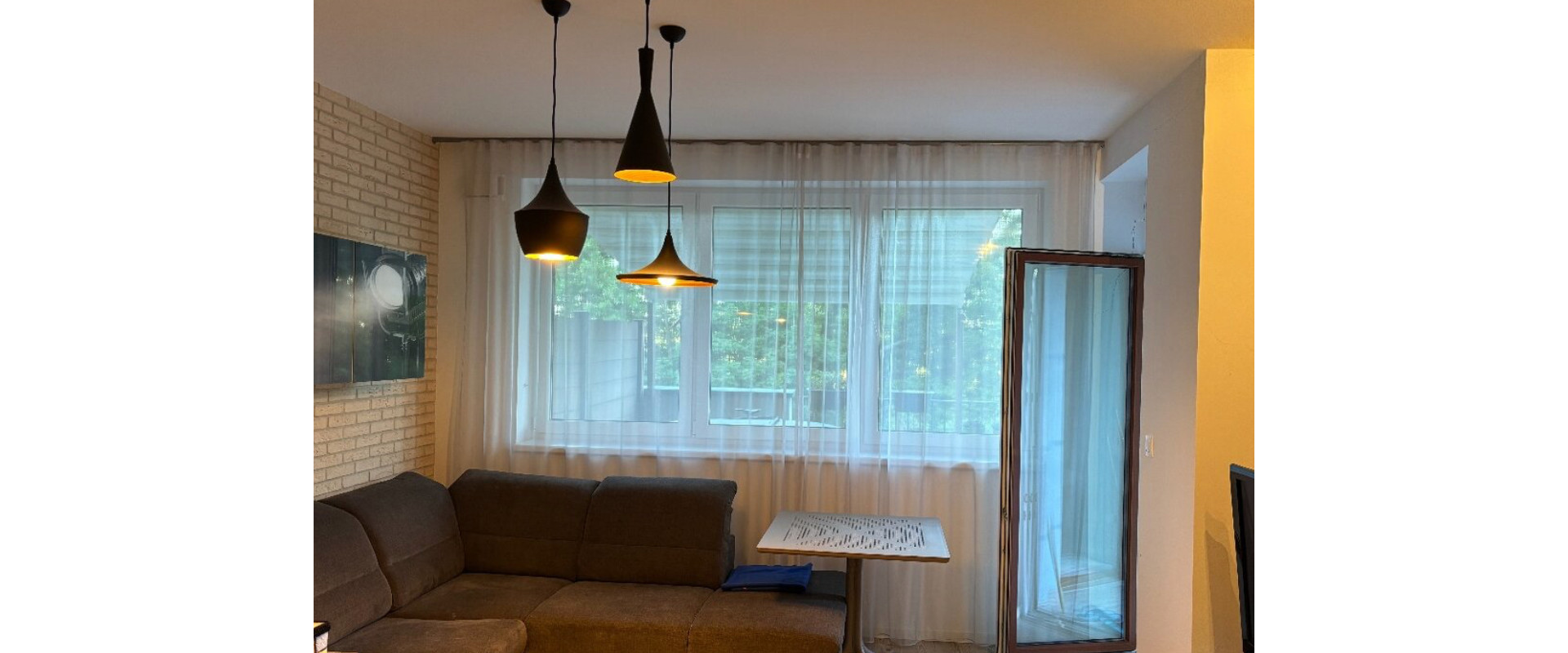 JKVreal ponúka na predaj priestranný 2-izbový byt v tichej lokalite pod Karpatmi