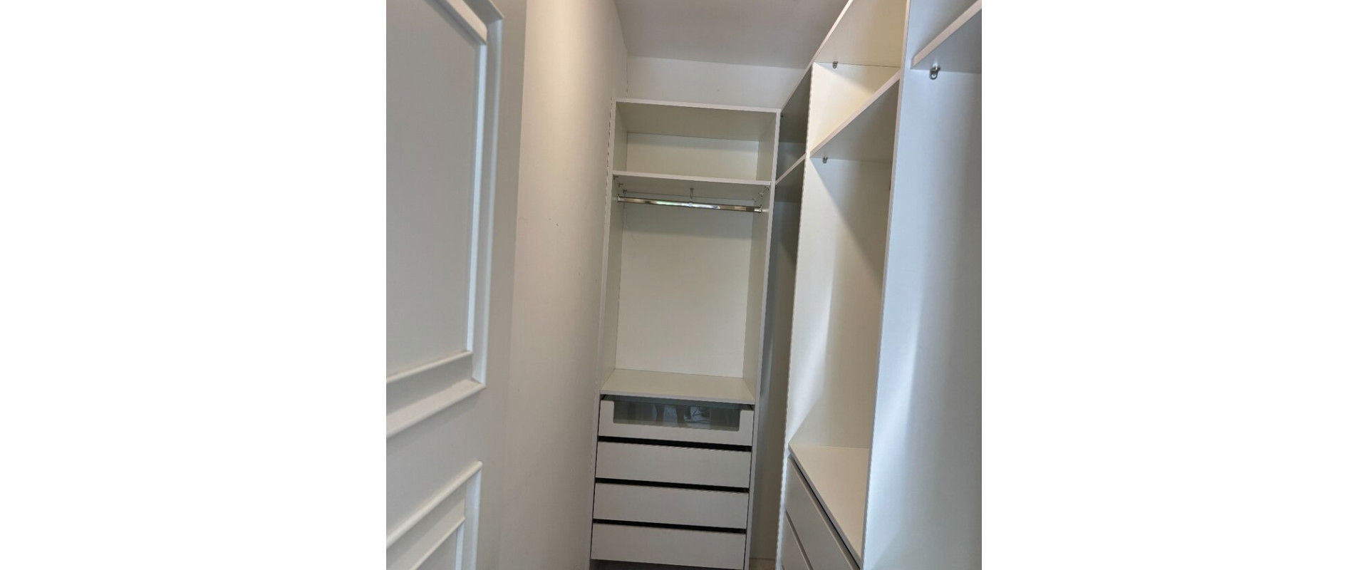 JKVreal ponúka na predaj priestranný 2-izbový byt v tichej lokalite pod Karpatmi