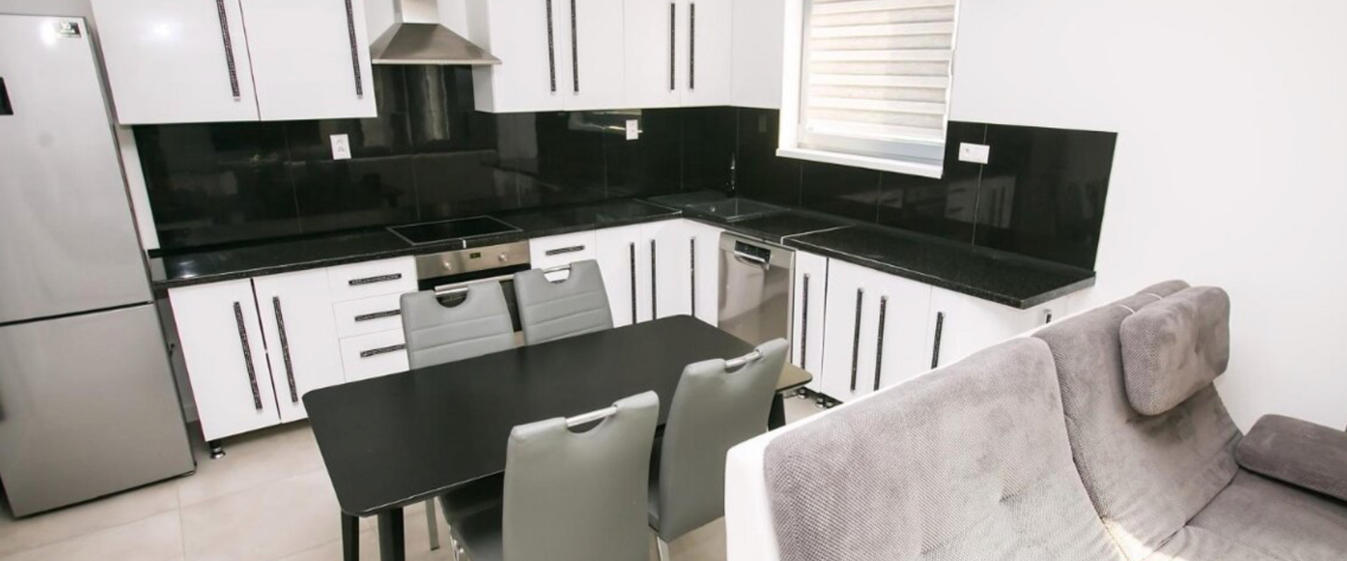 JKV REAL ponúka 2 domy v Stupave