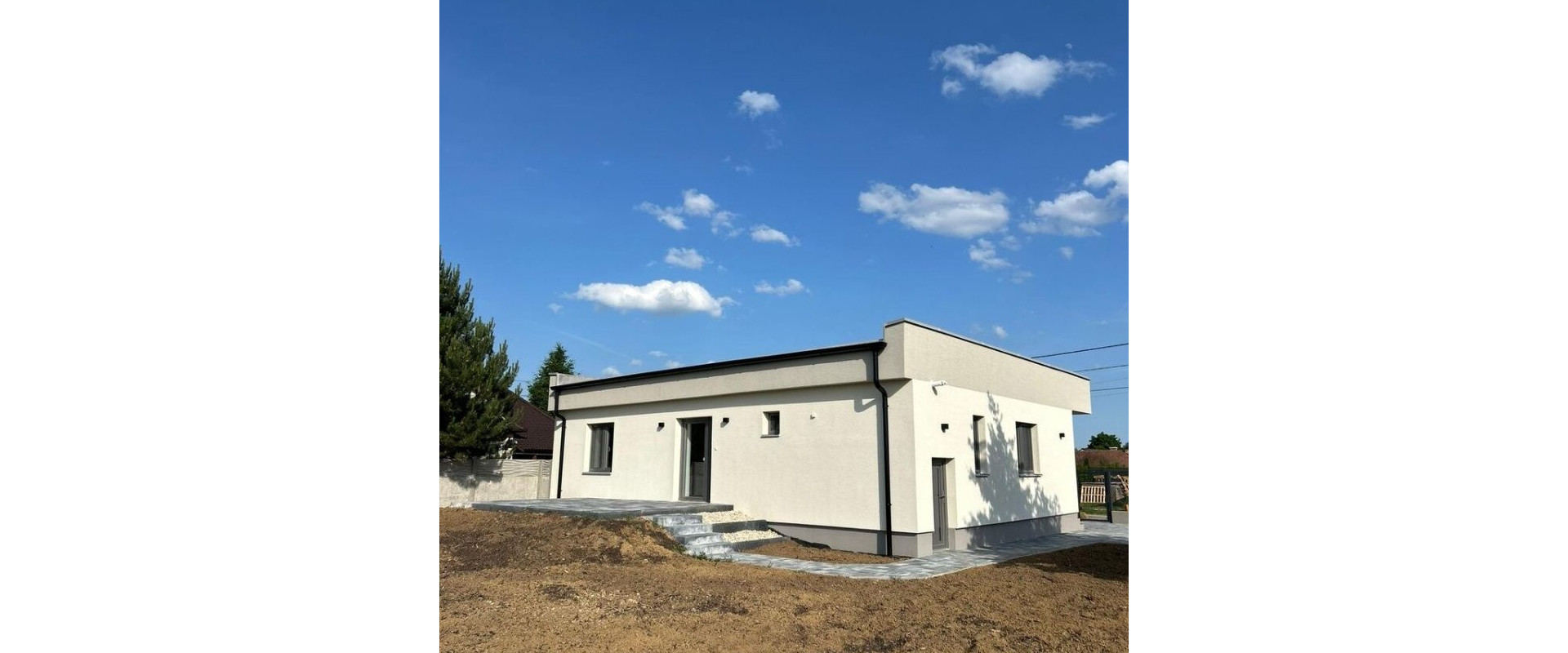 Na predaj krásny kompletne zrekonštruovaný a zariadený dom v obci Branovo pripravený na nasťahovanie.