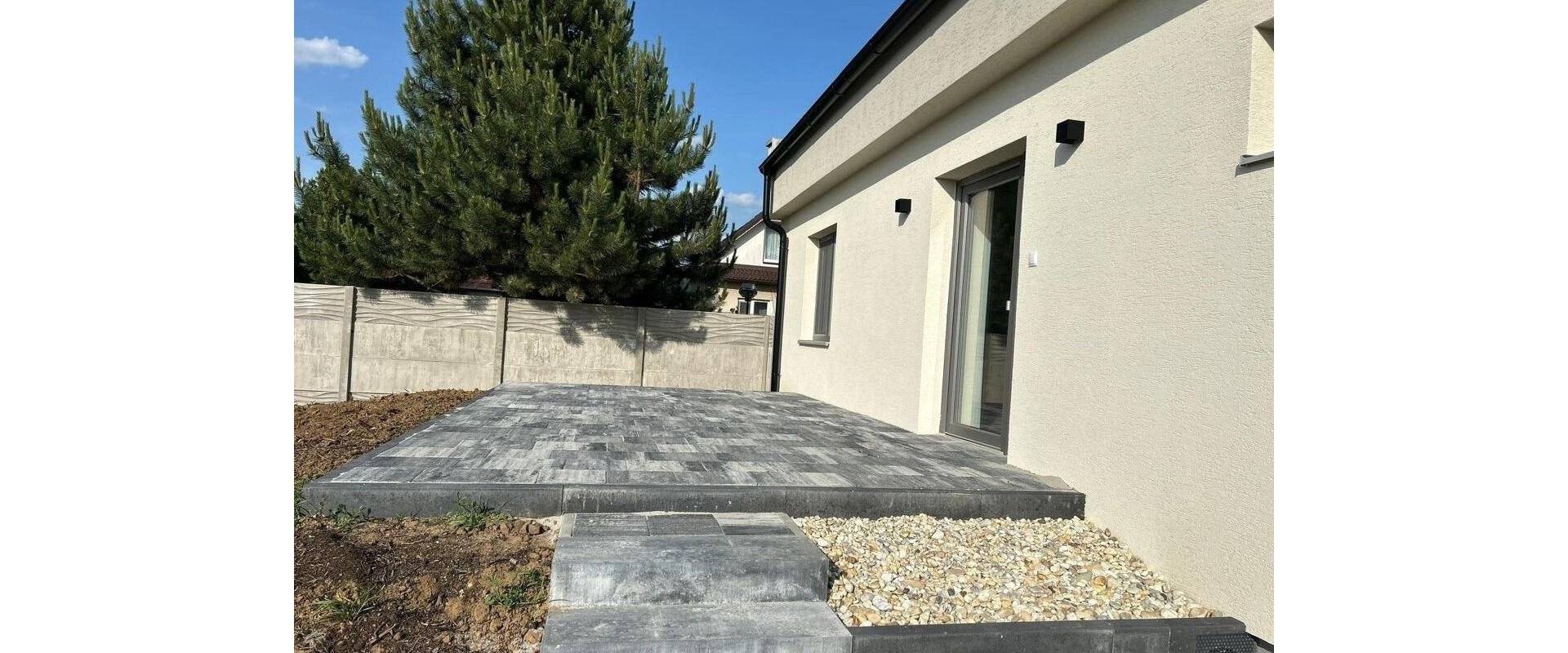 Na predaj krásny kompletne zrekonštruovaný a zariadený dom v obci Branovo pripravený na nasťahovanie.