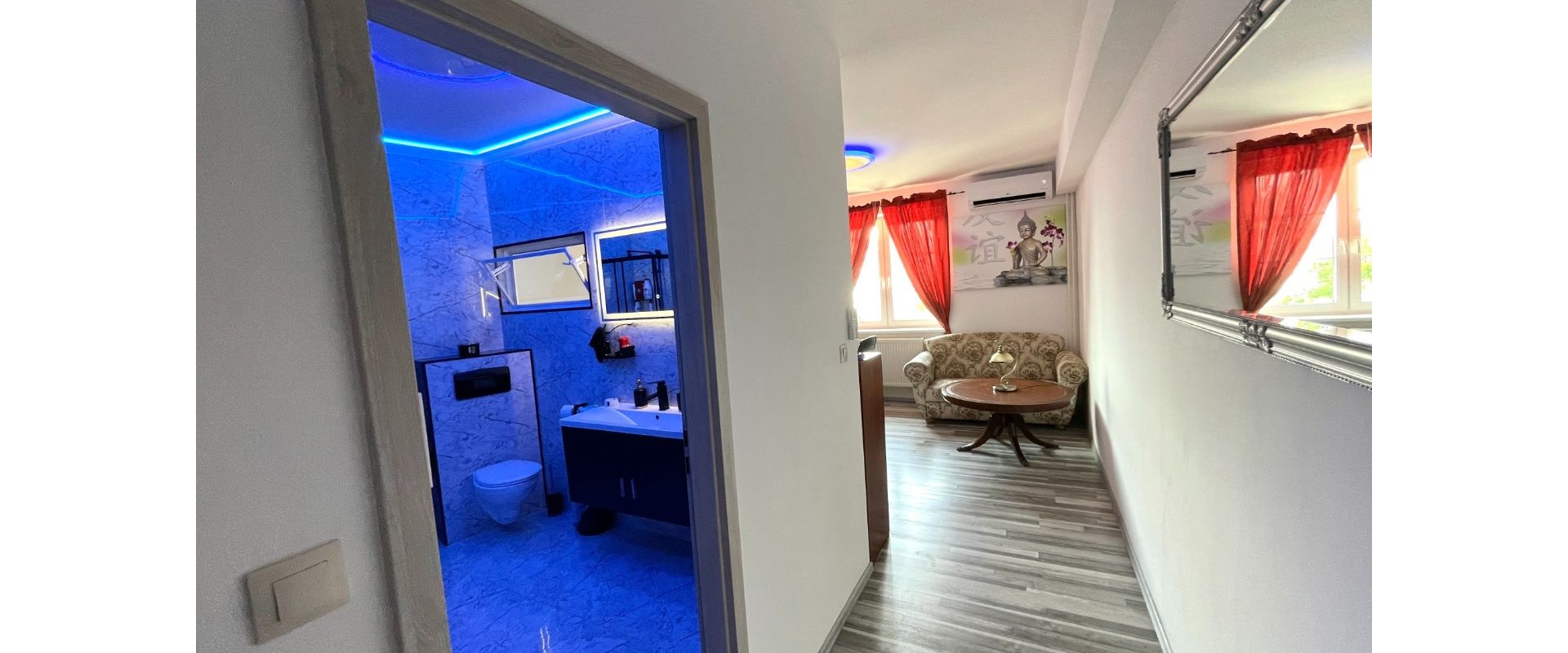 Znížená cena. Luxusný klimatizovaný veľký 3 + 1 . Vlastný výťah priamo do bytu