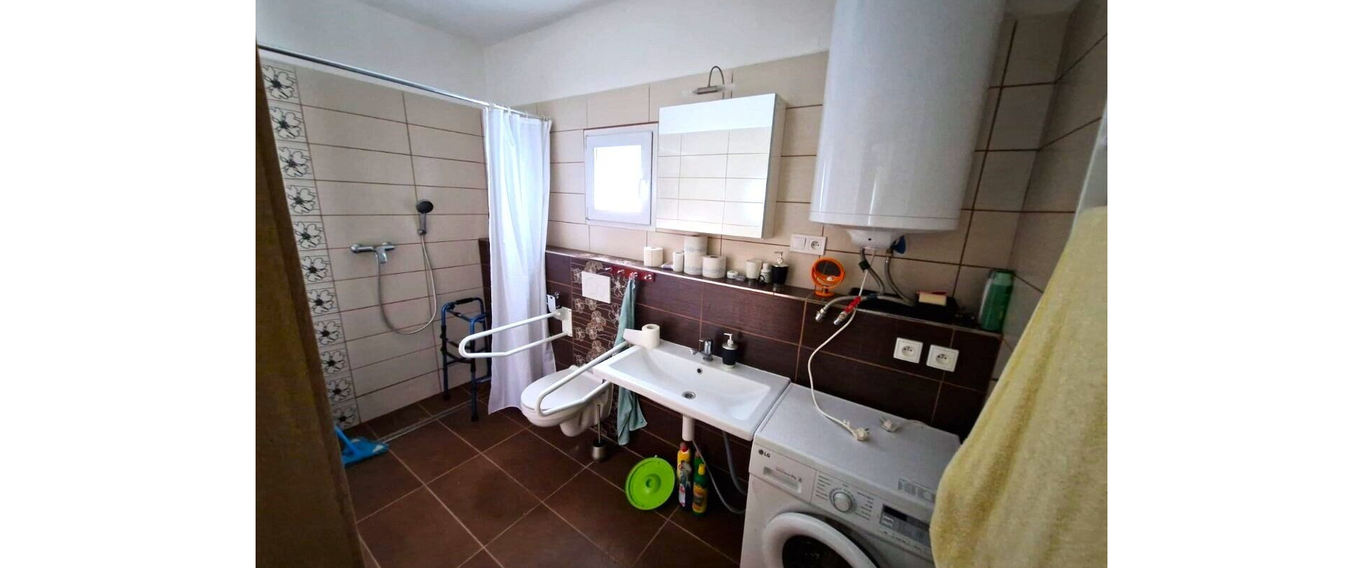 Dom v krásnom prostredí, Kanaš