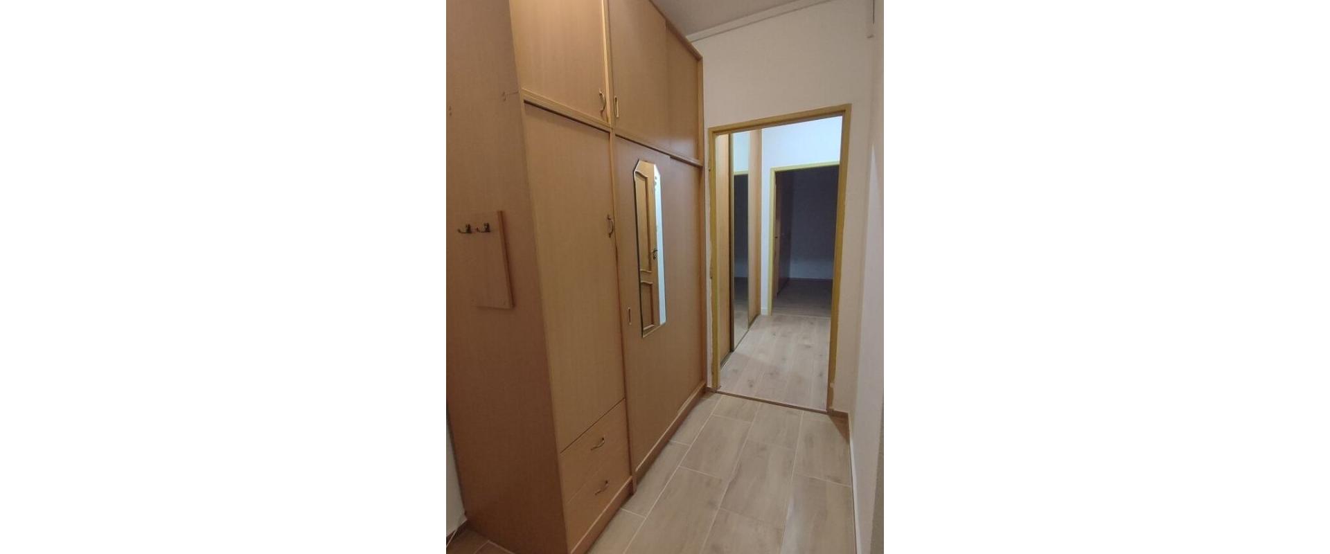 Na prenájom zariadený 2-izbový byt po rekonštrukcii s loggiou – Prievidza, Š. Králika