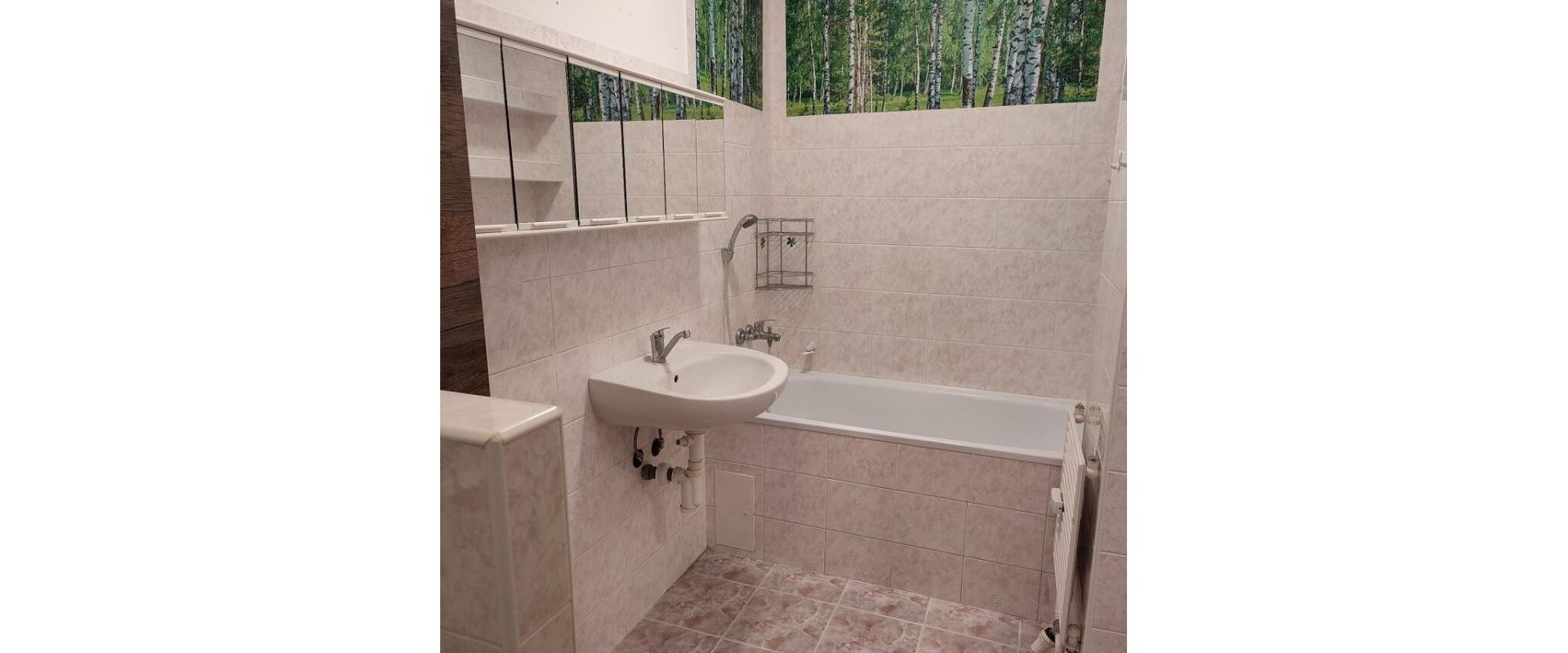 Na prenájom zariadený 2-izbový byt po rekonštrukcii s loggiou – Prievidza, Š. Králika