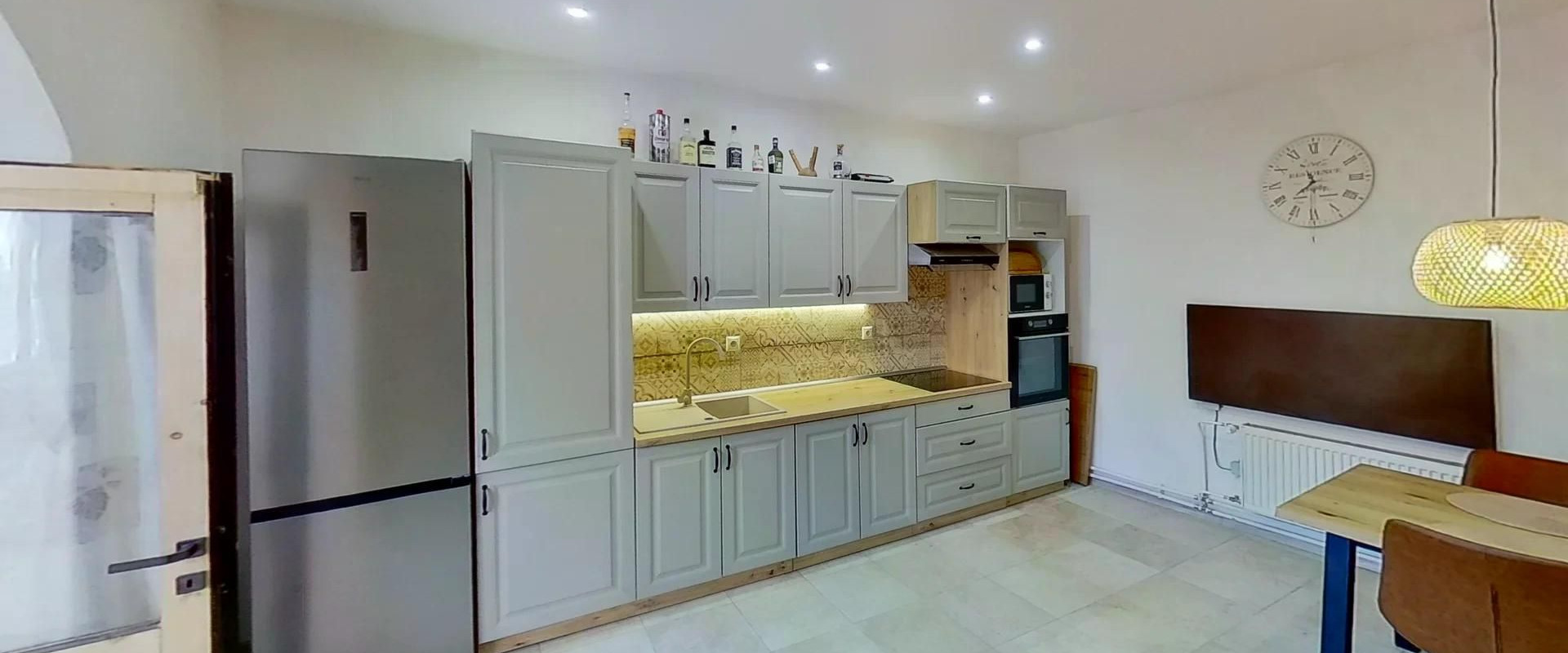 Moderný dom -kompletná rekonštrukcia s možnosťou podnikania