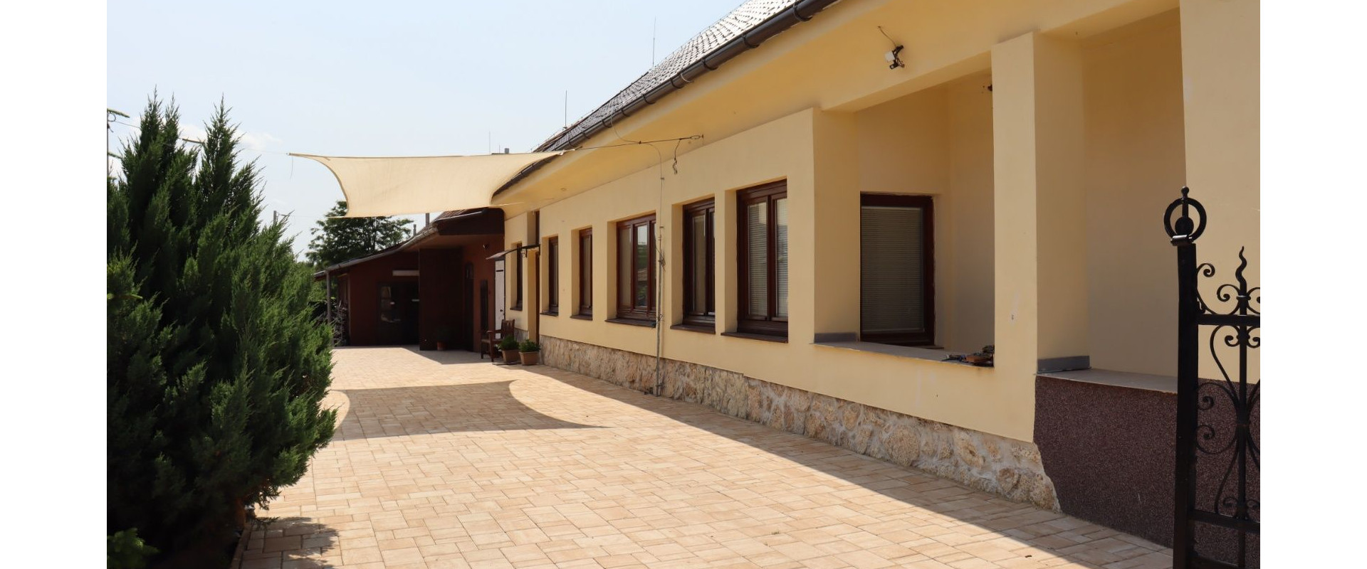 Moderný dom -kompletná rekonštrukcia s možnosťou podnikania