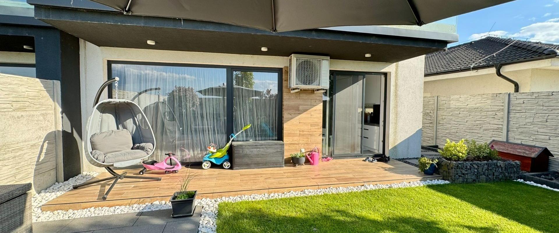 PREDANÉ - 3 izbový byt (75m2) so záhradkou (84m2) a parkovacím miestom - Košúty